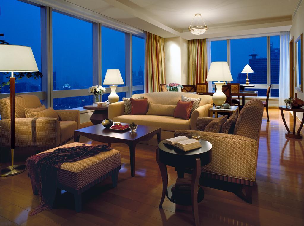 فندق شانغهايفي  جي دبليو ماريوت شنغهاي عند ساحة تومورو الغرفة الصورة